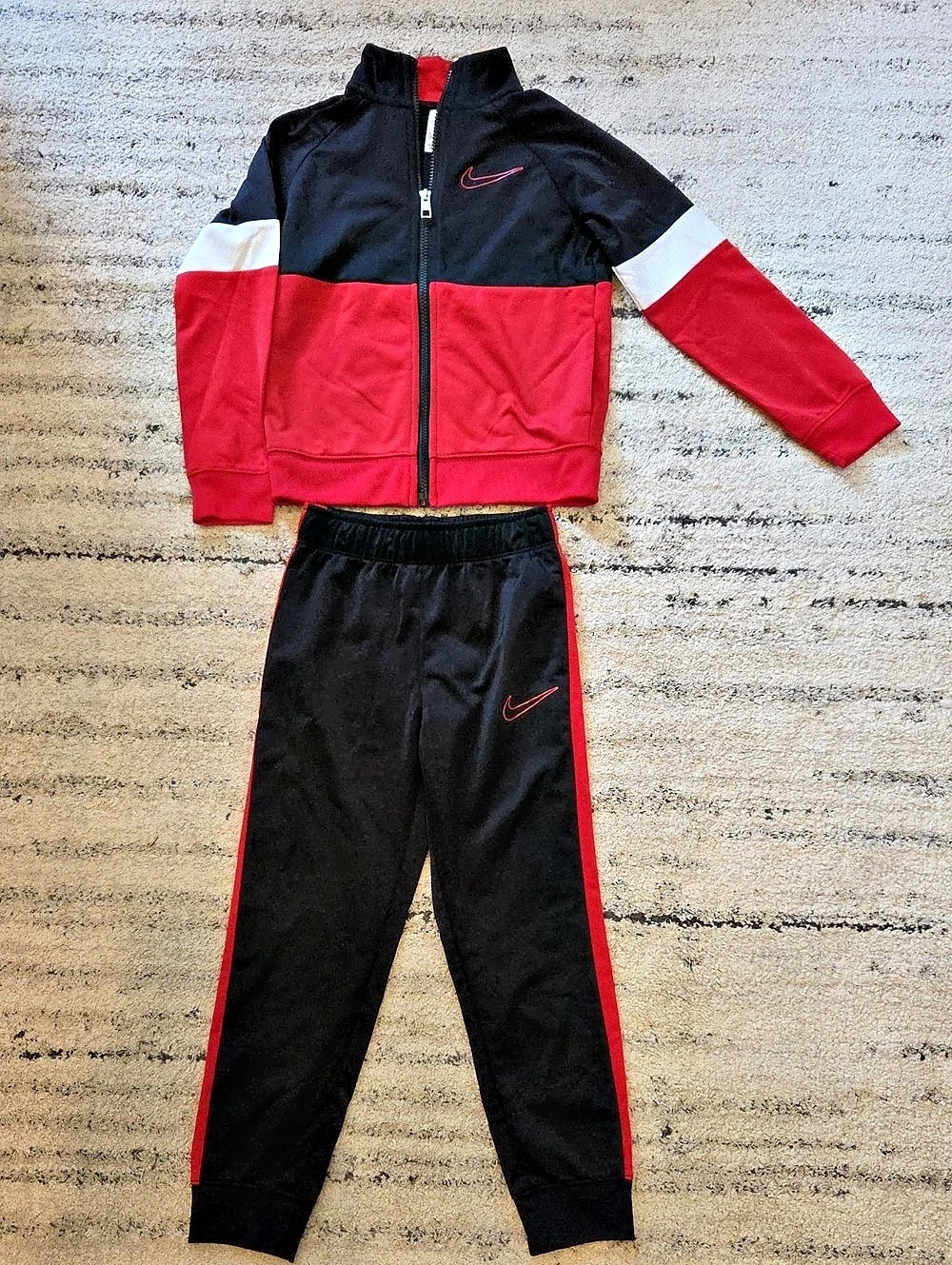 Nike Kids 2-Piece Tricot Tracksuit Set Black & Red Size 6 NWT